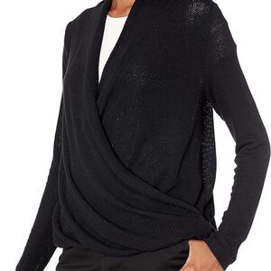 Amazon Essentials Women's Lightweight Long Sleeve Wrap High/Low Knit Top, Black